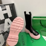 B V Tire Chelsea Boot Black / Pink