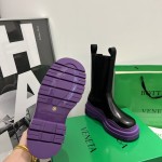 B V Tire Chelsea Boot Black / Purple