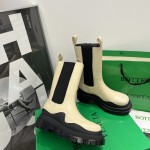 B V Tire Chelsea Boot Sea Salt / Black