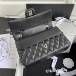 CC Lambskin Leather Classic Flap Bag Black / Silver