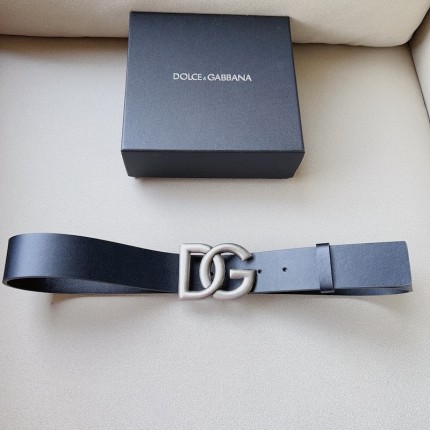 Dolce & Gabbana DG Lux leather belt with crossover DG logo buckle Black / Silver