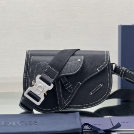 Dior SADDLE POUCH Black Grained Calfskin