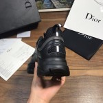 Dior B22 Sneaker in black technical knit