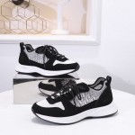 B25 Dior Oblique Runner Sneaker in Black Suede