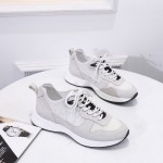 B25 Dior Oblique Runner Sneaker in White Suede