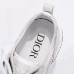 B25 Dior Oblique Runner Sneaker in White Suede