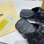 Fendi Cloud Slides Black rubber slides