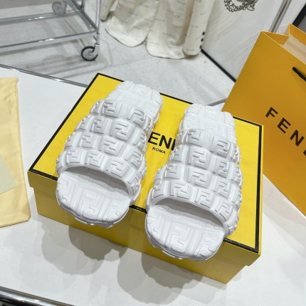 Fendi Cloud Slides White rubber slides