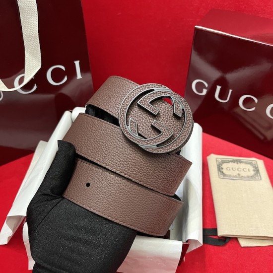 Gucci Reversible belt with Interlocking G buckle Brown