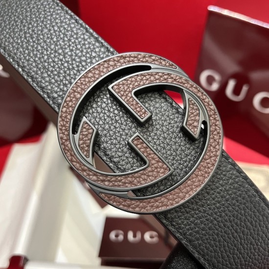 Gucci Reversible belt with Interlocking G buckle Brown