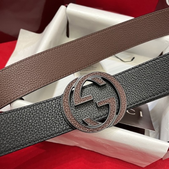 Gucci Reversible belt with Interlocking G buckle Brown