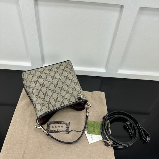 Replica Gucci GG Emblem mini bucket bag black ‎815118