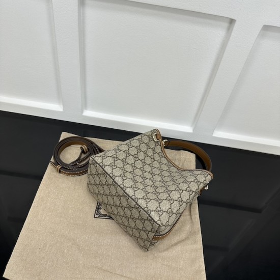 Gucci GG Emblem mini bucket bag brown ‎815118