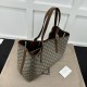 Replica Gucci GG Emblem medium tote bag brown ‎815213