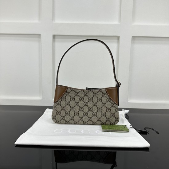 Replica Gucci GG Emblem super mini shoulder bag brown ‎820696