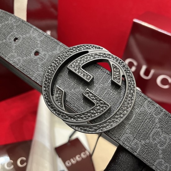 Gucci Reversible belt with Interlocking G buckle