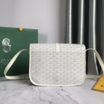 Go yard Belvedere PM Bag in White