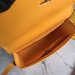 Go yard Belvedere PM Bag in Yellow