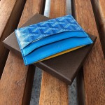 Go yard Saint Sulpice Card Holder Sky Blue