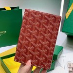 Go yard Grenelle Passport Cover Red