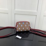 Doraemon x Gucci mini bag 647784