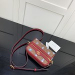 Doraemon x Gucci mini bag 647784