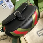 Gucci Small shoulder bag with logo Black 679540