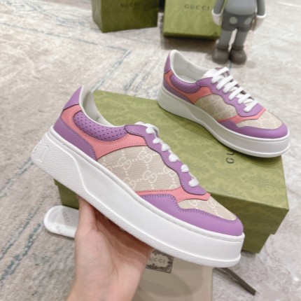 Gucci GG embossed sneaker pink canvas