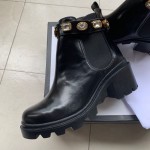 Gucci Leather ankle boot with belt black