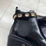 Gucci Leather ankle boot with belt black