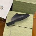 Gucci Men's slip on sandal black