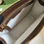 Gucci Messenger bag with Interlocking G Brown ‎674164