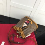 Disney x Gucci small bucket bag 602691