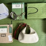 Gucci Attache large shoulder bag White