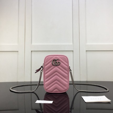 Gucci GG Marmont matelassé mini bag Pink