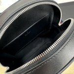 Gucci GG black Supreme canvas GG crossbody bag ‎771164