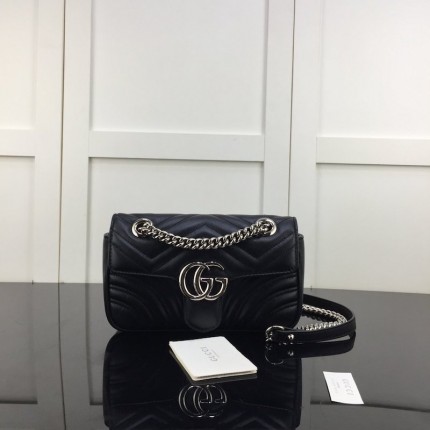 Gucci GG Marmont matelasse mini bag Black