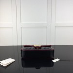 Gucci GG Marmont small matelassé shoulder bag Black / Red 