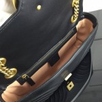 Gucci GG Marmont small matelassé shoulder bag Black