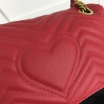 Gucci GG Marmont small matelassé shoulder bag Red