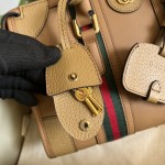 Gucci Small top handle bag with Double G ‎715772 Brown