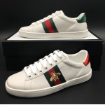 Gucci Men's Ace embroidered sneaker with Bees