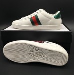 Gucci Men's Ace embroidered sneaker with Snake