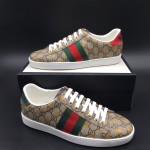 Gucci Men's Ace GG Supreme bees sneaker