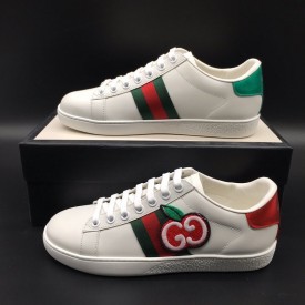 Replica Gucci Men's Ace GG Supreme sneakers