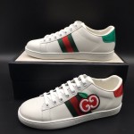 Gucci Men's Ace sneaker with GG apple