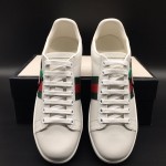 Gucci Men's Ace sneaker with GG apple