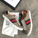 Gucci Men's Ace GG Supreme sneaker