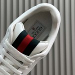 Gucci Men's Gucci Re-Web sneaker Beige / White