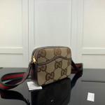 Gucci Messenger bag with jumbo GG ‎675891